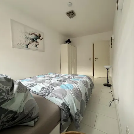 Lägenhet Moderne 3-zimmer-wohnung 6 Gaeste U-bahn Zur Messe Parkplatz *